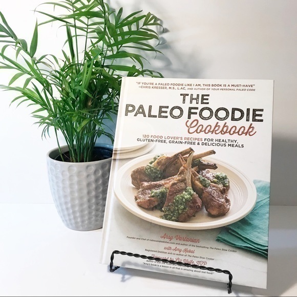 NWT The Paleo Foodie Cookbook - Picture 1 of 3